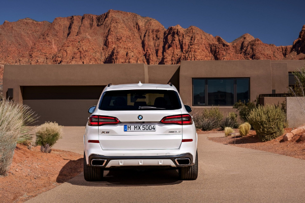 2019-bmw-x5-postaje-bolji-i-veci-kako-bi-se-borio-sa-gle-linijom