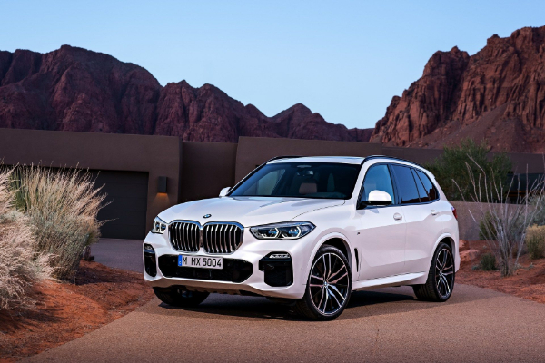 2019-bmw-x5-postaje-bolji-i-veci-kako-bi-se-borio-sa-gle-linijom