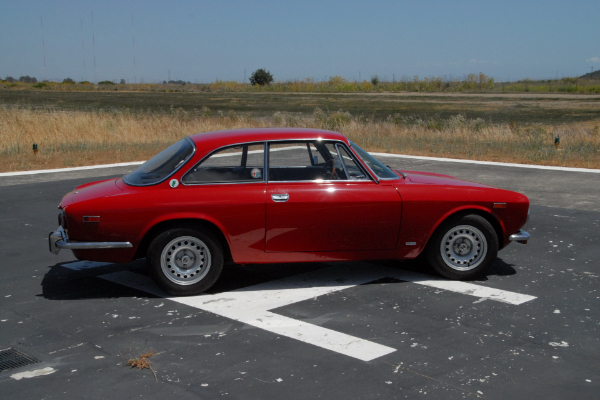 alfa-romeo-2000-gt-veloce-klasik-kakav-se-retko-vidja