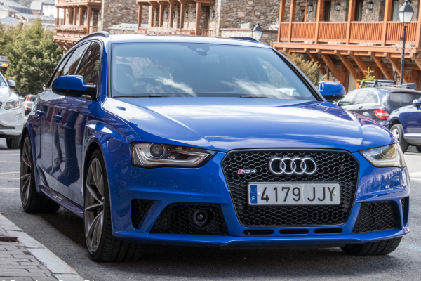 audi-rs4-pokazuje-vecu-snagu-nego-sto-kompanija-tvrdi