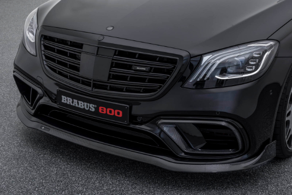 brabus-predstavlja-najmocnije-i-najcrnje-limuzine-do-sada