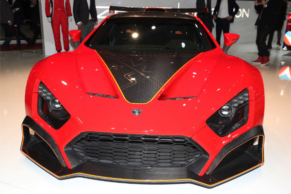 zenvo-tsr-s-ulicna-trkacka-masina-sa-1177-ks-