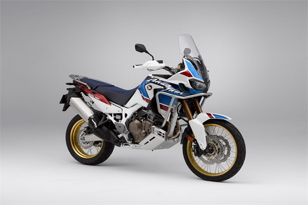 honda-crf1000l-africa-twin-adventure-na-bg-sajmu-automobila