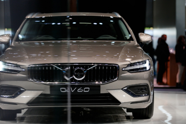 volvo-u-americi-predstavlja-nove-v60-i-xc40-inscription-modele