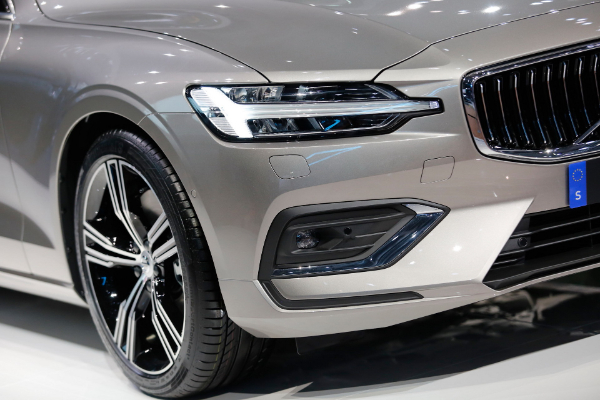 volvo-u-americi-predstavlja-nove-v60-i-xc40-inscription-modele