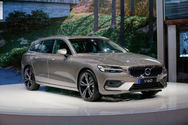 volvo-u-americi-predstavlja-nove-v60-i-xc40-inscription-modele