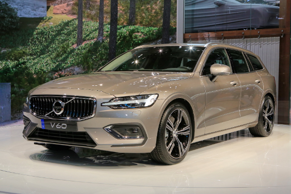 volvo-u-americi-predstavlja-nove-v60-i-xc40-inscription-modele