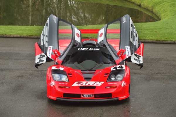 ulicno-legalni-f1-gtr-longtail-deluje-suvise-dobro-da-bi-bio-istinit