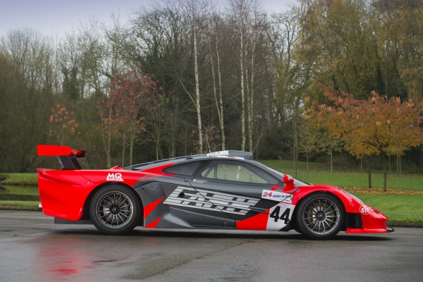 ulicno-legalni-f1-gtr-longtail-deluje-suvise-dobro-da-bi-bio-istinit