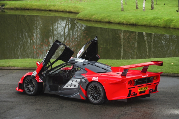 ulicno-legalni-f1-gtr-longtail-deluje-suvise-dobro-da-bi-bio-istinit