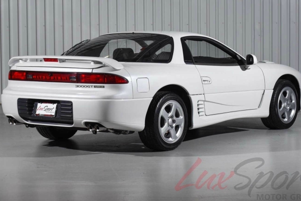 mitsubishi-3000gt-vr-4-iz-devedesete-godine