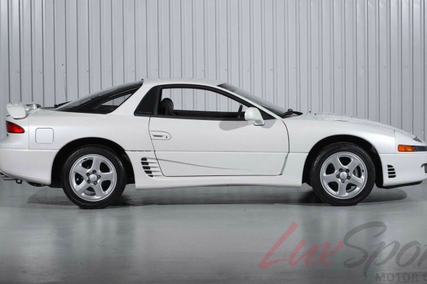 mitsubishi-3000gt-vr-4-iz-devedesete-godine