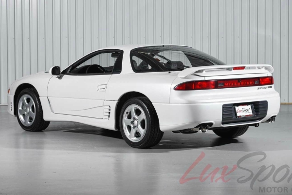 mitsubishi-3000gt-vr-4-iz-devedesete-godine