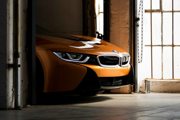 zvezde-bmw-standa-bmw-i8-roadster