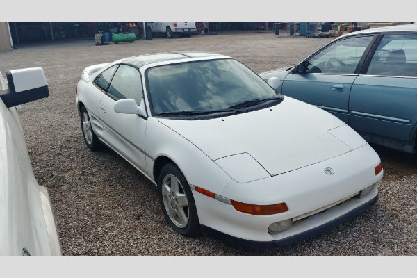 kupovina-veka-1993-toyota-mr2-turbo-male-kilometraze-za-500-$