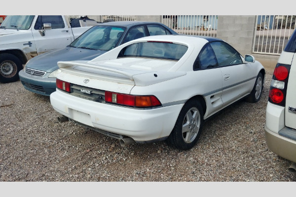 kupovina-veka-1993-toyota-mr2-turbo-male-kilometraze-za-500-$