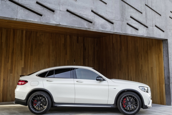 mercedes-amg-glc63-s-kupe-kao-najbrzi-terenac-sachsenring-staze-