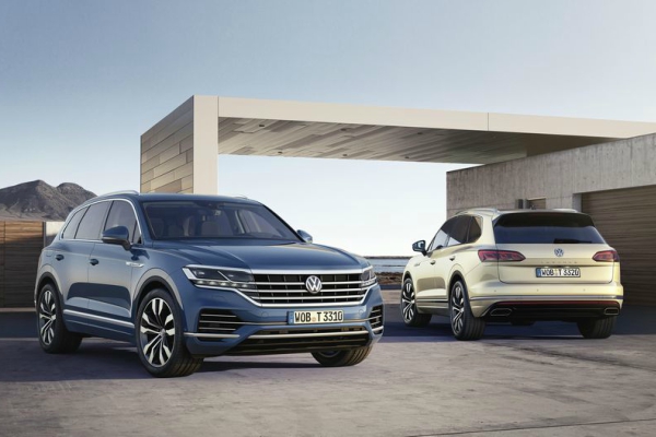 provozajmo-se-planinskim-putevima-u-vw-touareg-modelu