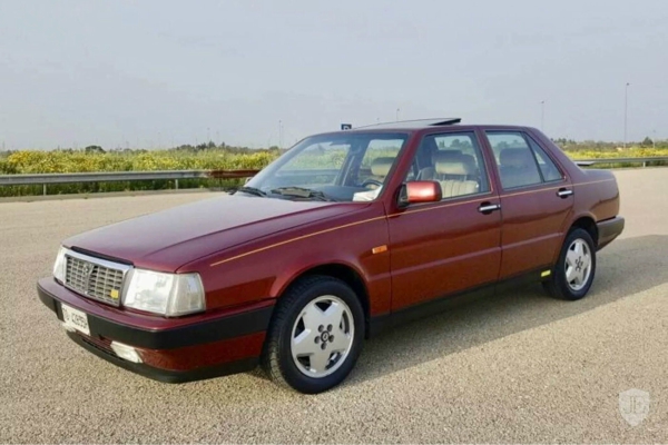 1987-lancia-thema-super-sedan-sa-ferrari-motorom