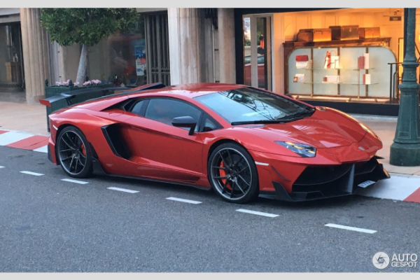 retki-razjareni-bik-aventador-dmc-edizione-gt