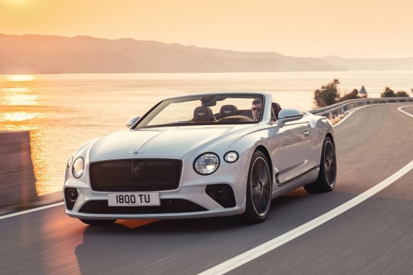 bentley-predstavlja-prvi-gt-kabriolet