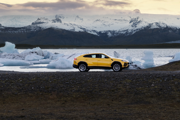 lamborghini-salje-armiju-urus-modela-na-island