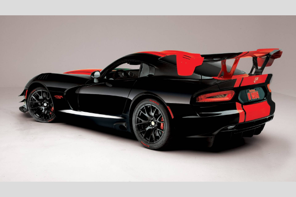 dodge-viper-acr-za-ulaznicu-na-dobrotvornu-priredbu