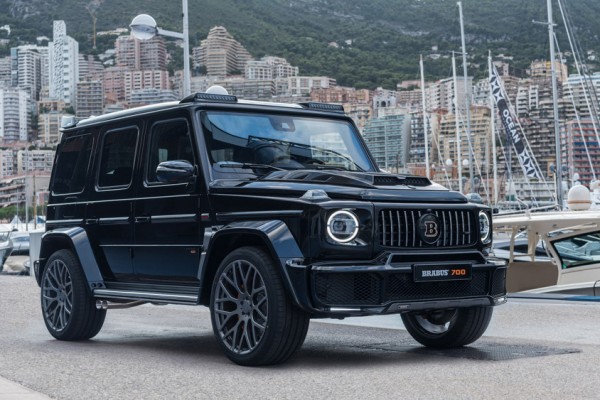 novi-brabus-700-widestar-je-sve-sem-suptilan