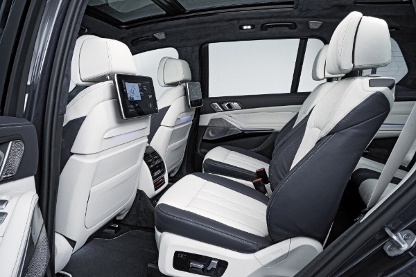 novi-x7-escalade-velicine-i-rolls-royce-luksuza