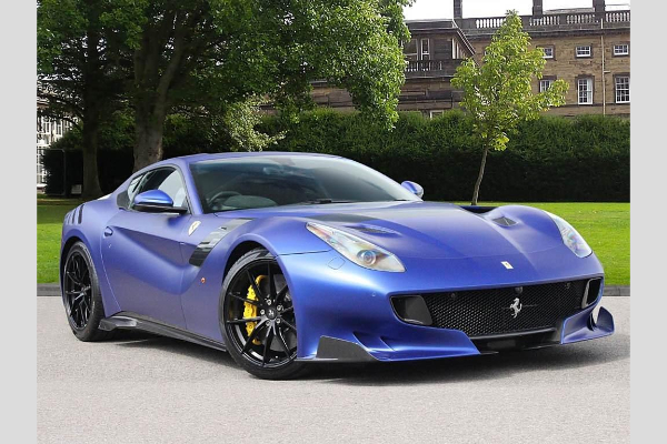 ferrari-f12tdf-mat-plavo-umetnicko-delo-od-milion-dolara