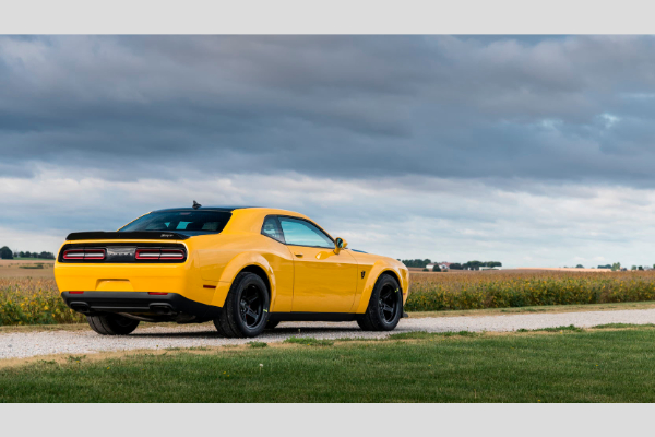 majkl-andreti-prodaje-svoj-gotovo-nov-dodge-demon