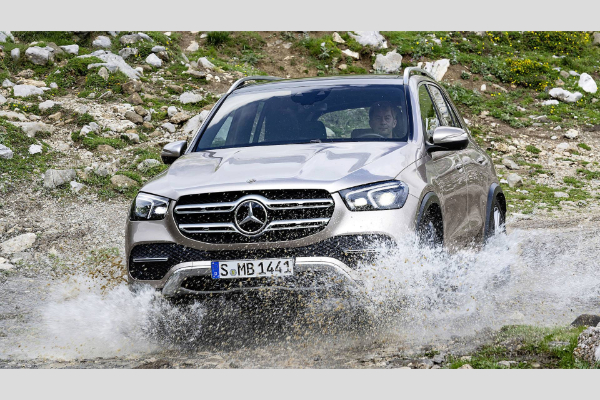 2019-mercedes-benz-gle-dobija-novi-izgled-i-tehnologije