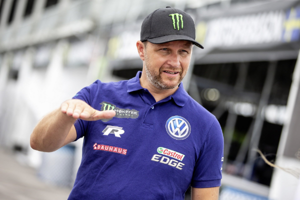 piter-solberg-u-unikatnom-wrc-pojavljivanju-i-vw-polo-gti-r5-automobilu