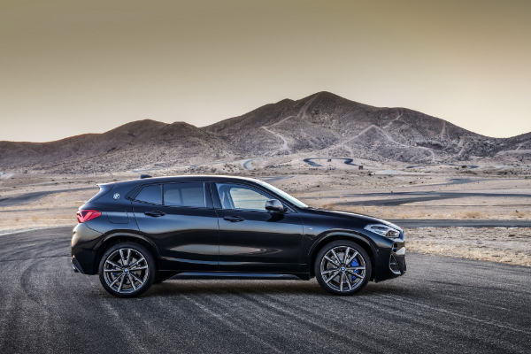 2019-bmw-x2-m35i-kombinuje-302-ks-sa-kompakt-stilom-karoserije