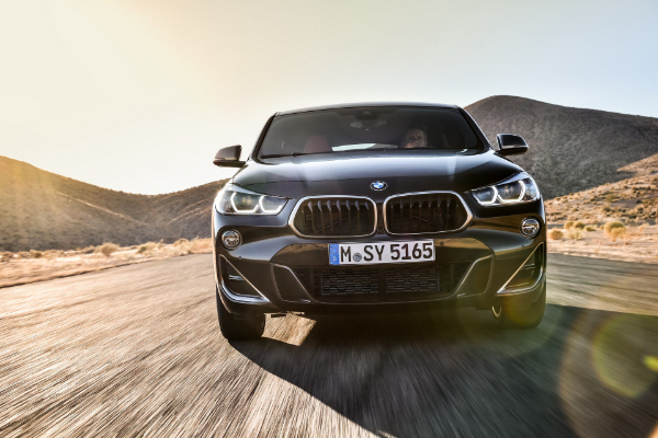 2019-bmw-x2-m35i-kombinuje-302-ks-sa-kompakt-stilom-karoserije