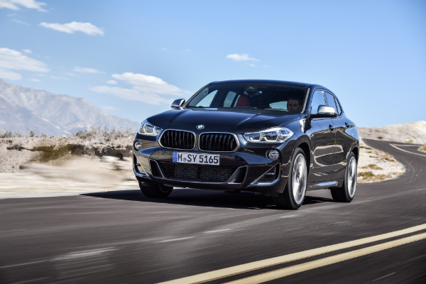 2019-bmw-x2-m35i-kombinuje-302-ks-sa-kompakt-stilom-karoserije