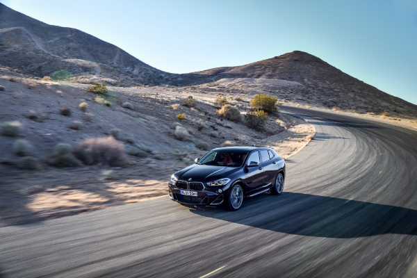 2019-bmw-x2-m35i-kombinuje-302-ks-sa-kompakt-stilom-karoserije