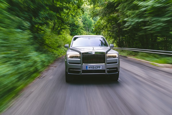 vozili-smo-najbolji-suv-na-svetu-rolls-royce-cullinan