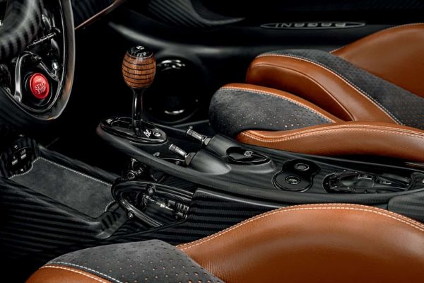 novi-pagani-huayra-bc-roadster