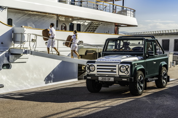 tunirani-land-rover-defender-od-320000-dolara