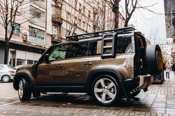 upoznajte-novi-land-rover-defender