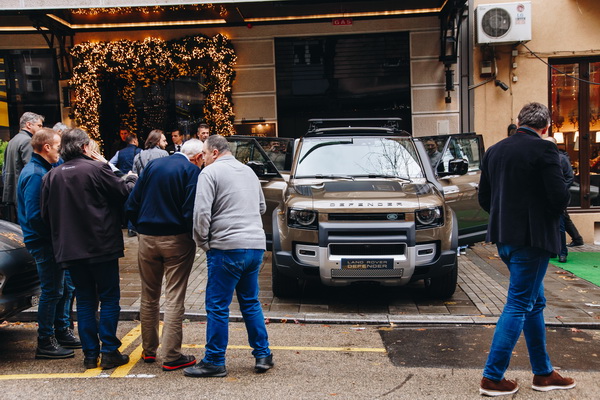 upoznajte-novi-land-rover-defender