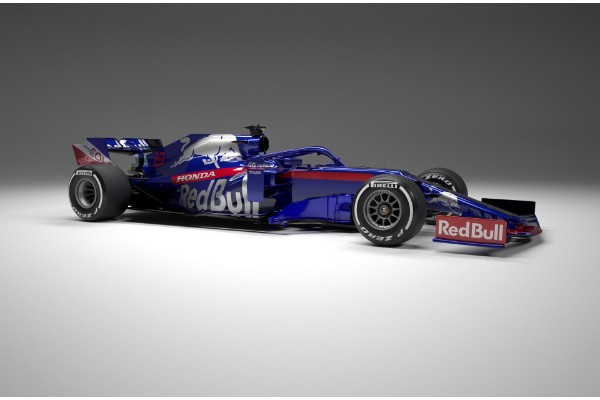 toro-rosso-predstavio-novi-formula-1-bolid