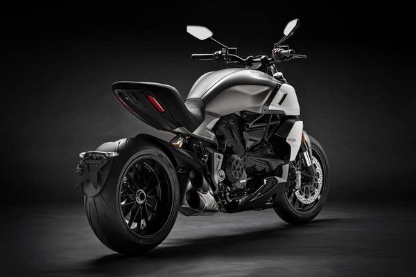 prvi-ducati-diavel-1260-je-spreman-da-izadje-na-ulice