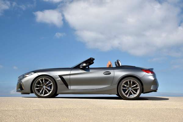 bmw-z4-sdrive30i-cena-i-detalji