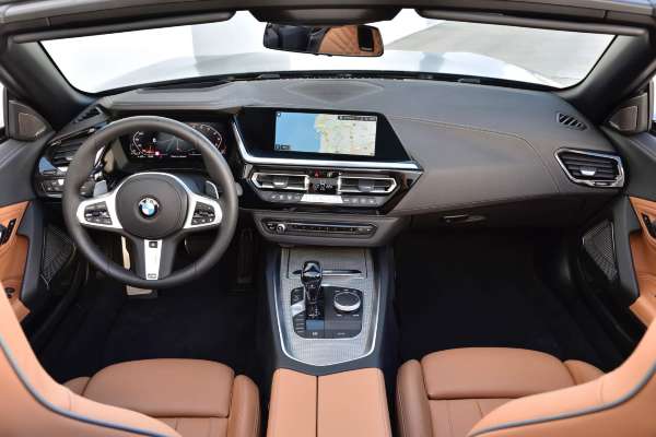 bmw-z4-sdrive30i-cena-i-detalji