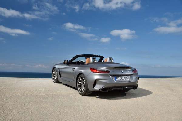 bmw-z4-sdrive30i-cena-i-detalji