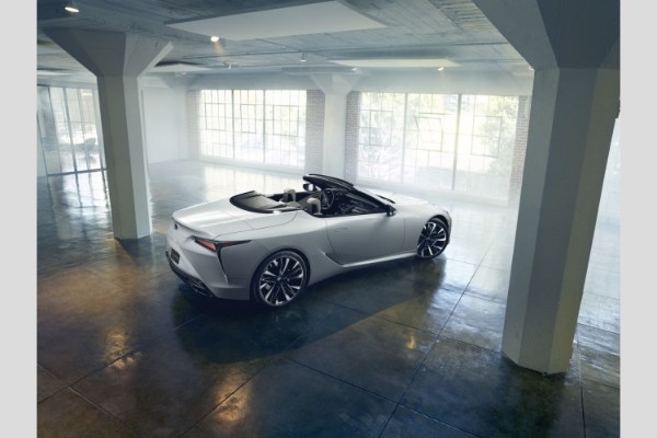 lexus-lc-convertible-koncept-premijerno-predstavljen-u-detroitu