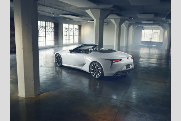 lexus-lc-convertible-koncept-premijerno-predstavljen-u-detroitu