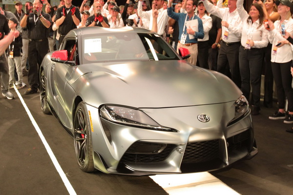 prva-toyota-supra-2020-prodata-za-21-miliona-dolara